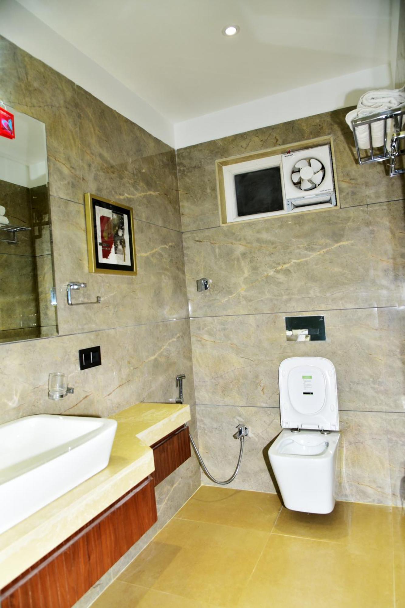 Hotel Divine Peak Pachmarhī Buitenkant foto
