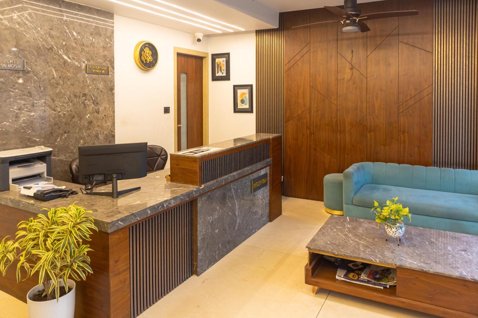 Hotel Divine Peak Pachmarhī Buitenkant foto