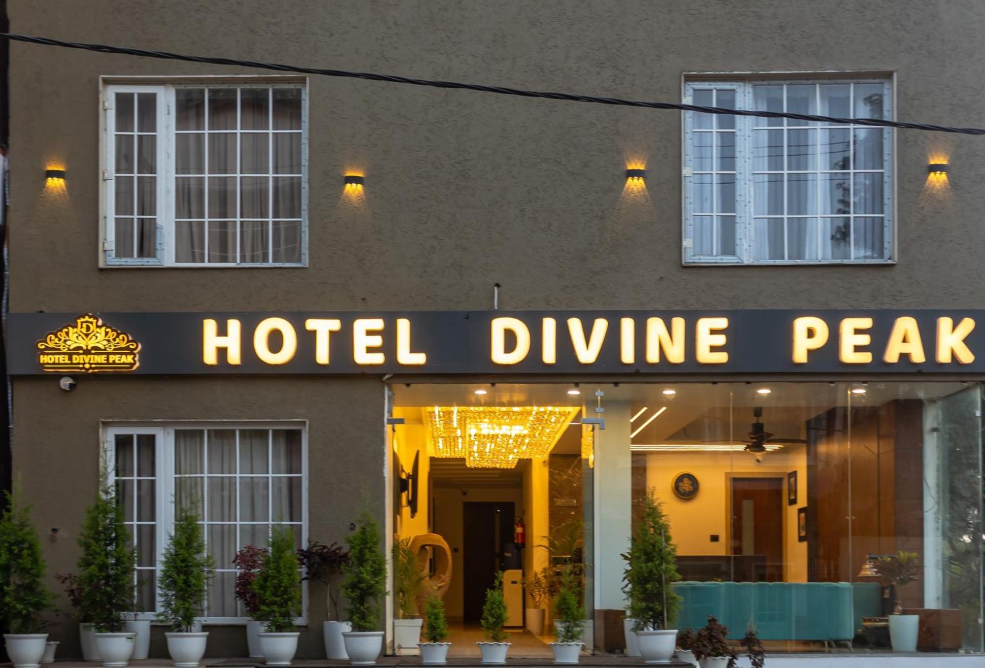 Hotel Divine Peak Pachmarhī Buitenkant foto